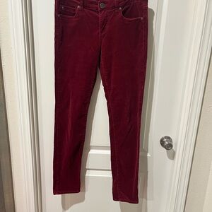 Kut from the Kloth  Corduroy DIANA Skinny Burgundy Pants. Size 8